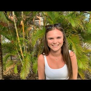 Meet your Posher, Natalie